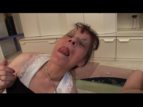 ❤️ Dues àvies i un avi fan un trio ️ Vídeo sexual al ca.zoomporno.ru ﹏