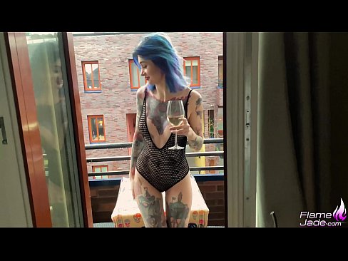 ❤️ Una noia tremenda xuclant amb un glop i follant apassionadament sota el cel obert ️ Vídeo sexual al ca.zoomporno.ru ﹏